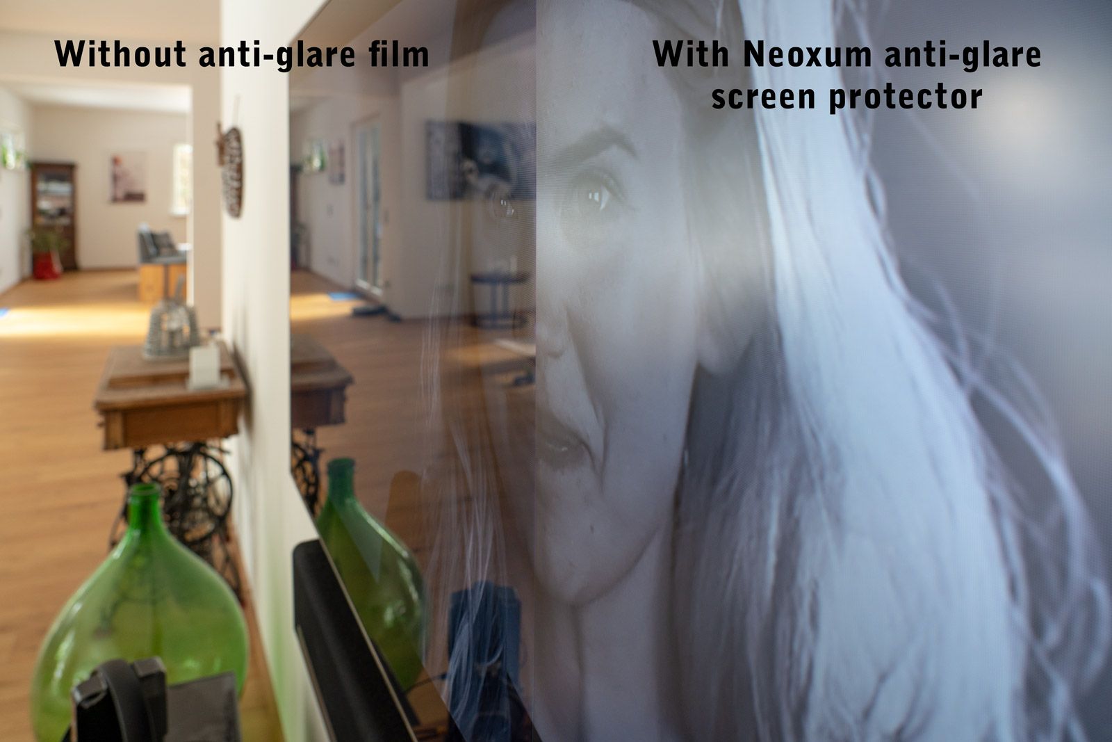 Neoxum anti-glare film on TV reduces reflections